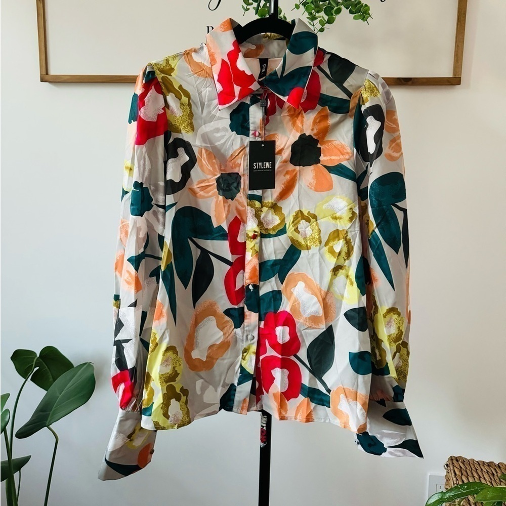 🎉HP🎉STYLEWE Women's Multicolor Collar
Regular Fit Lantern Sleeves Blouse Large - Picture 5 of 7